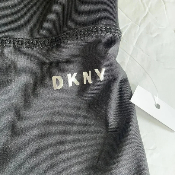 DKNY Girls leggings Black Mesh panels NWT Girls size 7 athletic athleisure - Picture 3 of 8